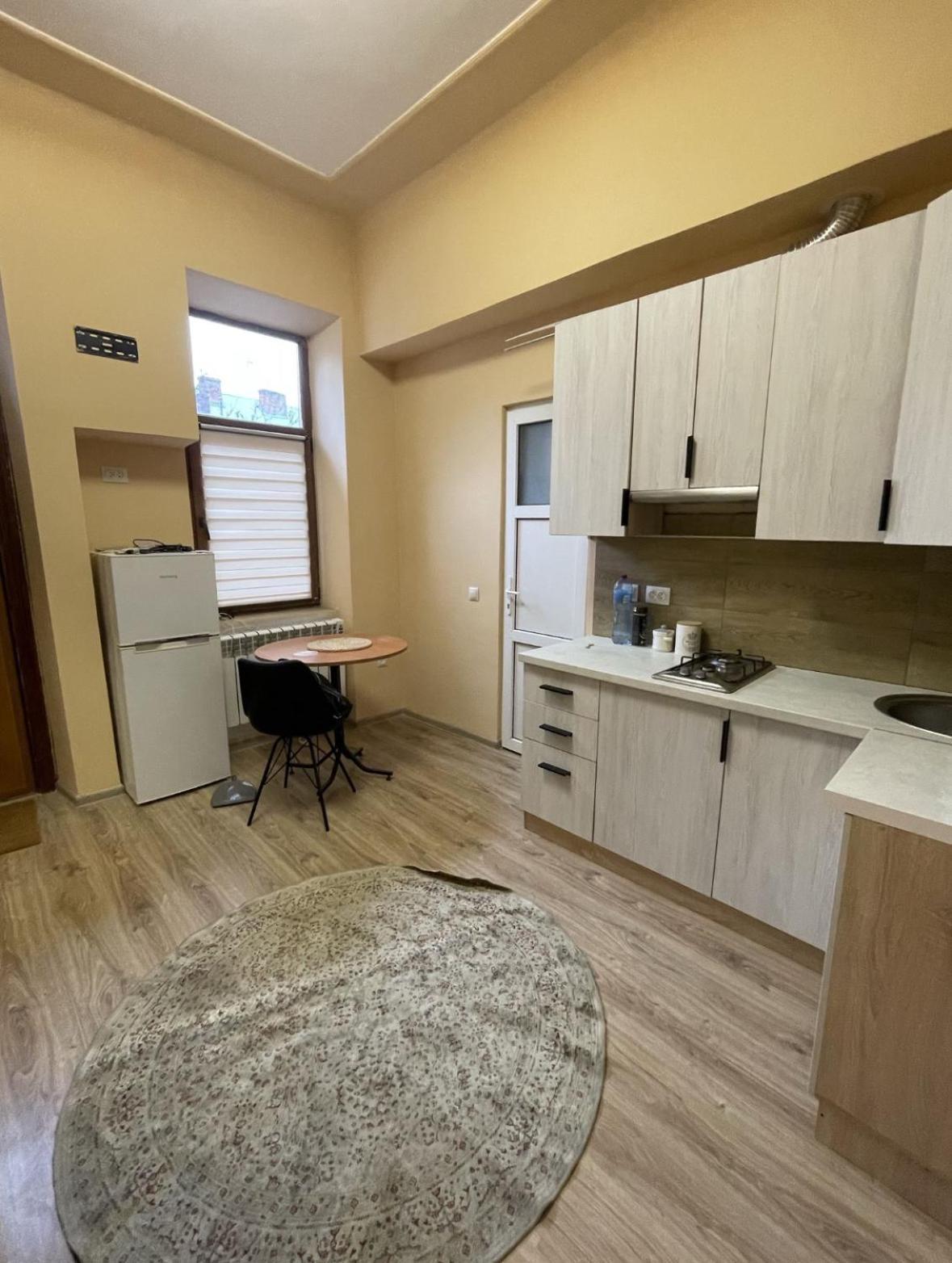 смарт-квартира 5хв до центрального вокзалу Apartment *